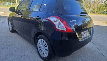 2015 Suzuki Swift auto- finance now 4.jpg